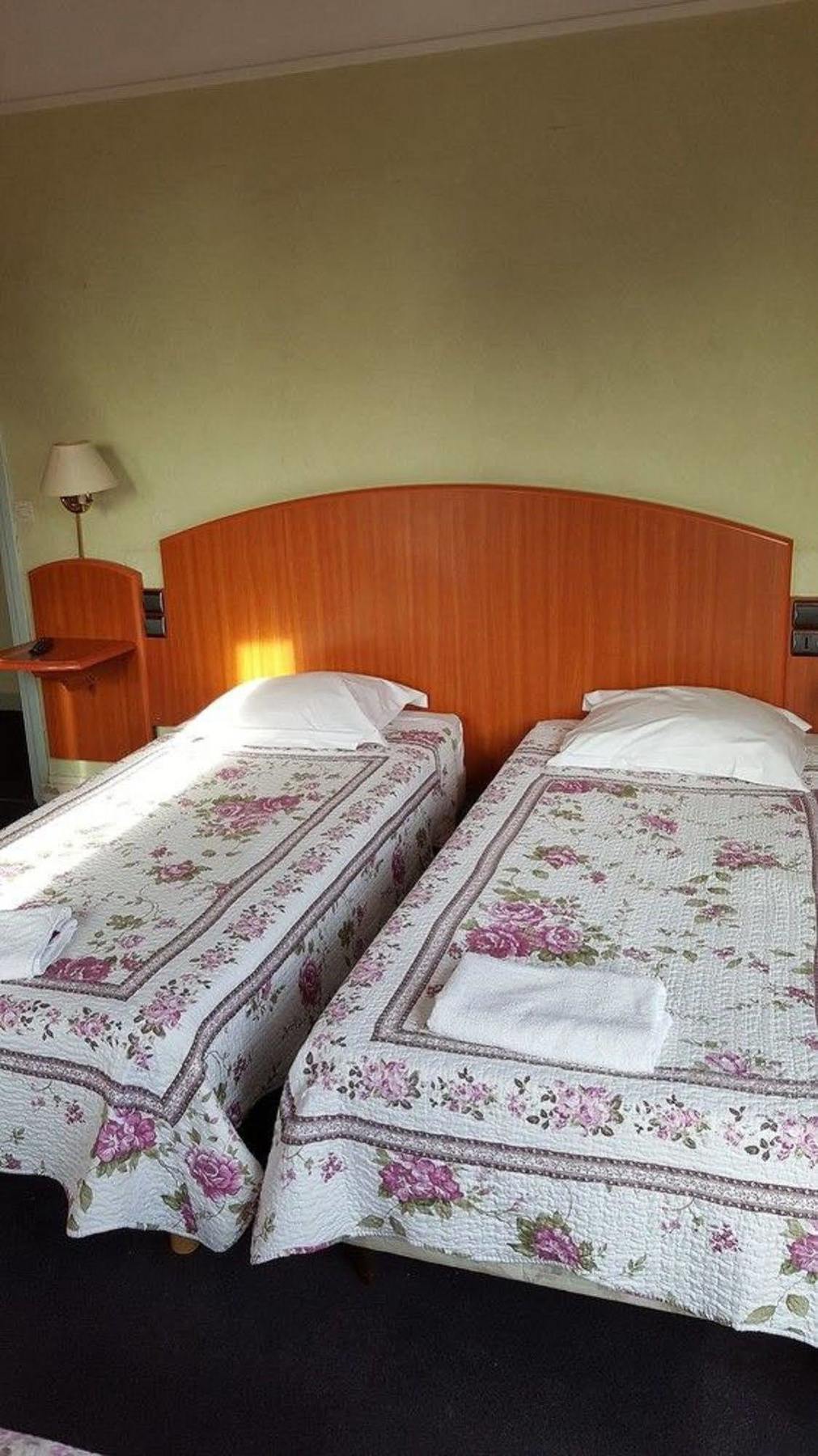 The Originals Boutique, Hotel Le Marignan,Le Havre Centre Gare ภายนอก รูปภาพ